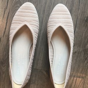 Champagne Kelly & Katie Fonzie flat.